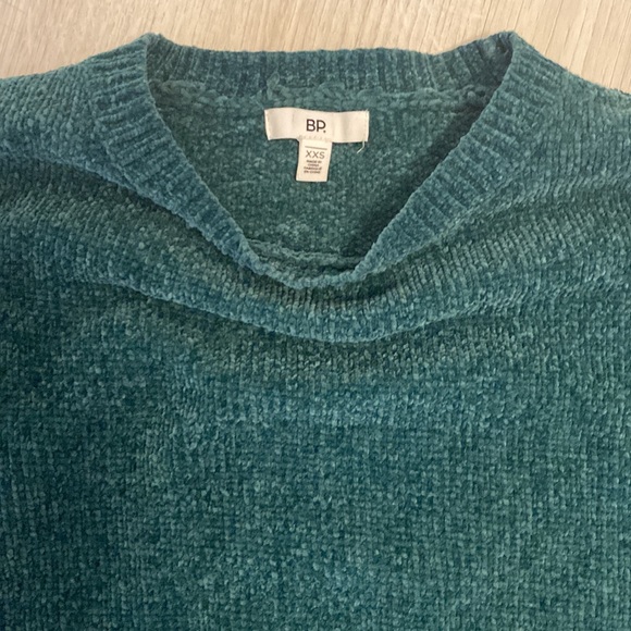 XXS oversized shoulder sweater - will fit anyone who wears small - Picture 3 of 4